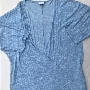 Small Lularoe Lindsay cardigan